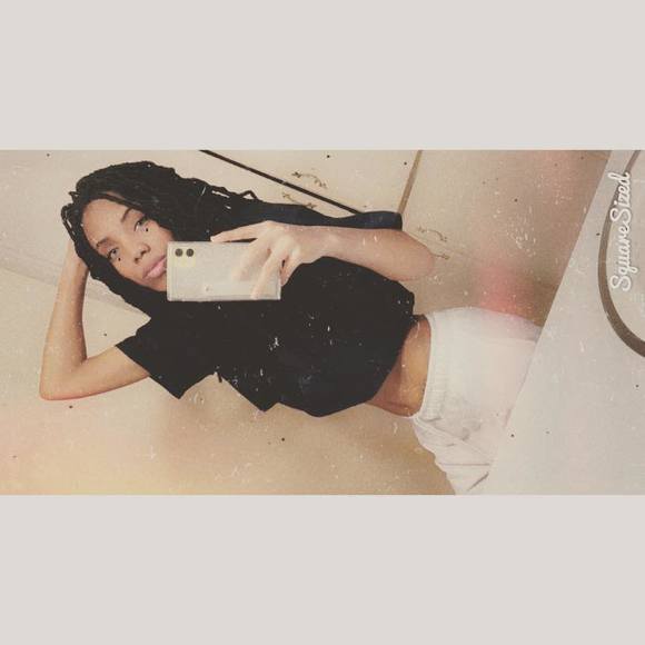 amberhollins703